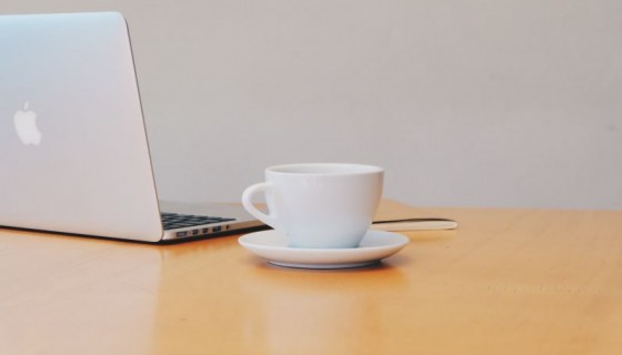 כוס קפה, לפטופ, יניב זייד